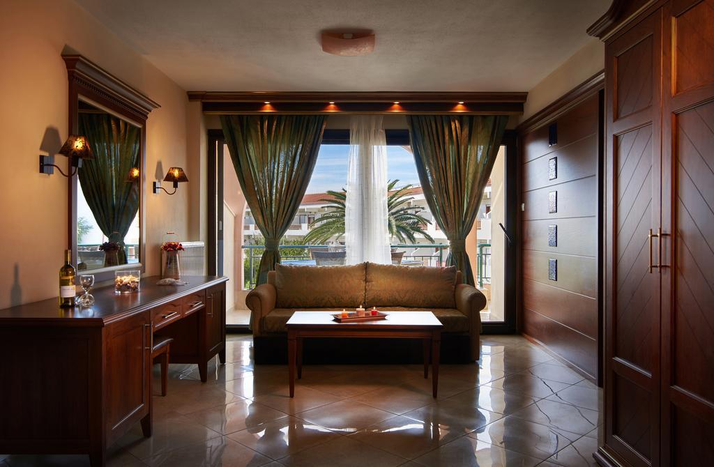 Toroni Blue Sea Hotel Ngoại thất bức ảnh