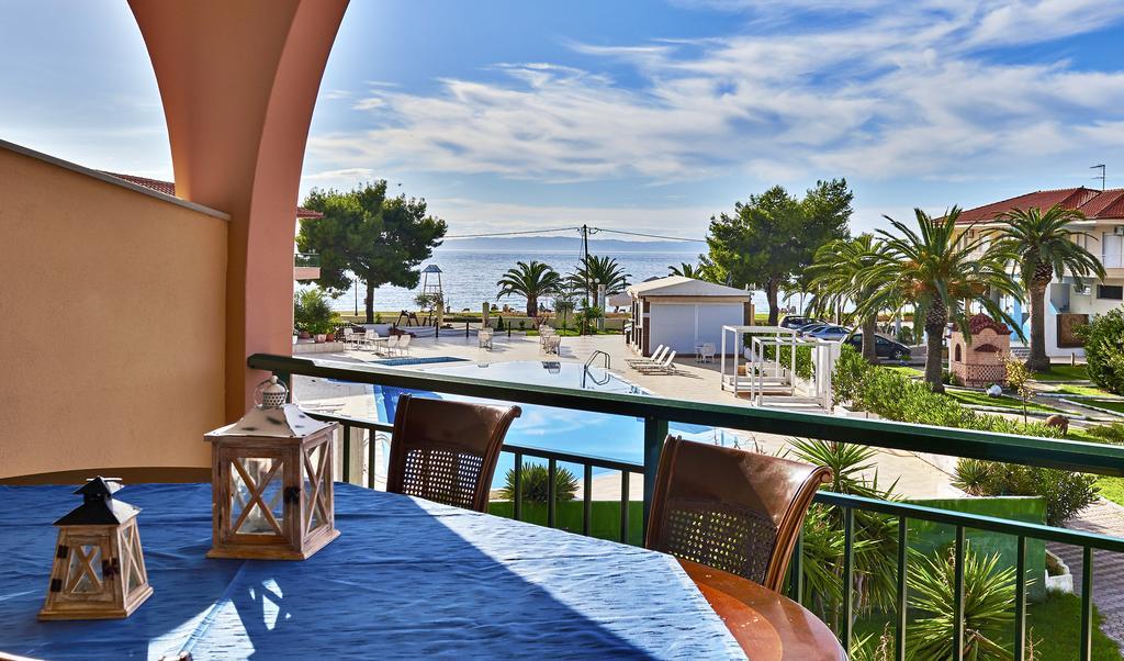 Toroni Blue Sea Hotel Ngoại thất bức ảnh