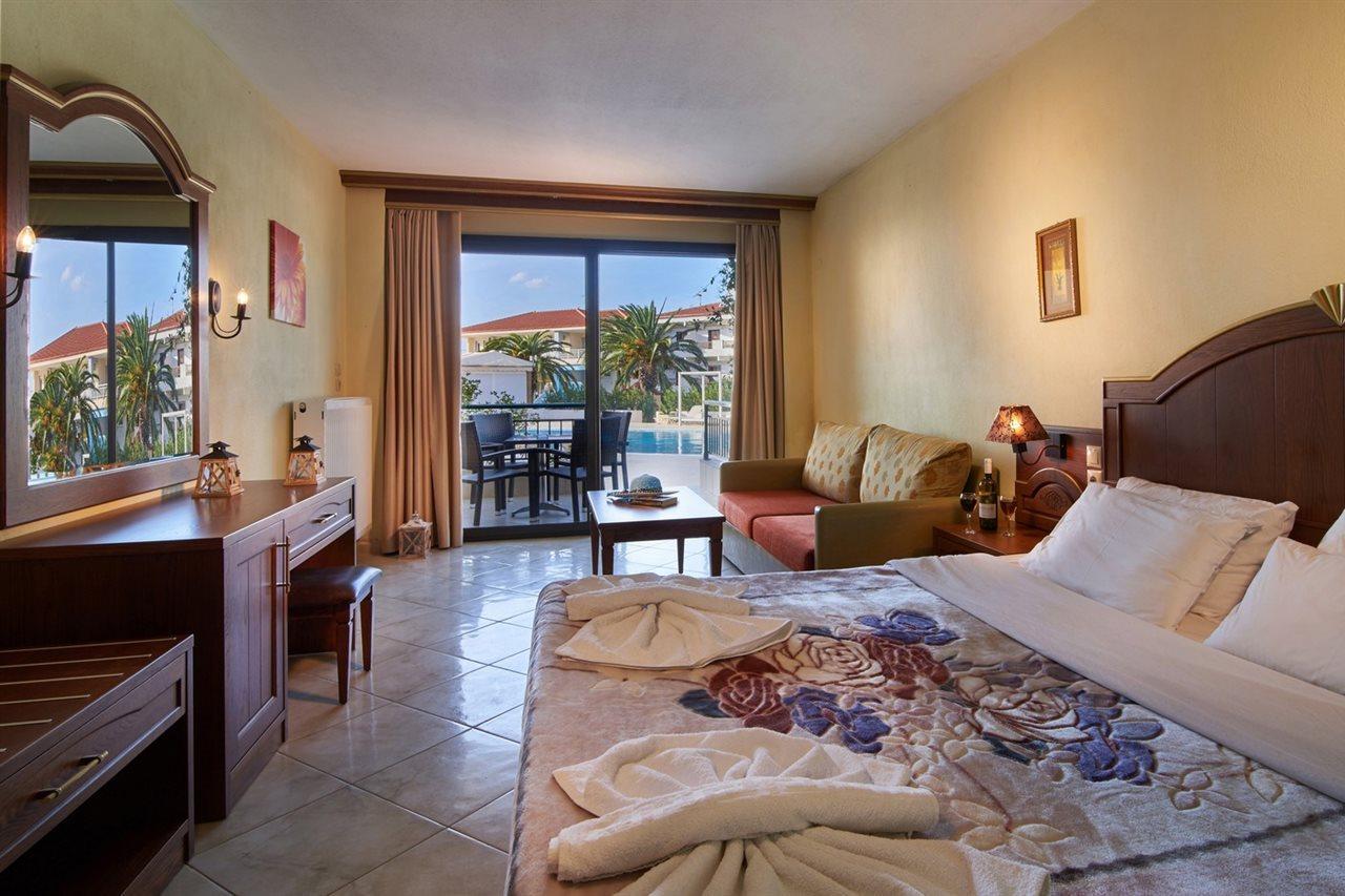 Toroni Blue Sea Hotel Ngoại thất bức ảnh