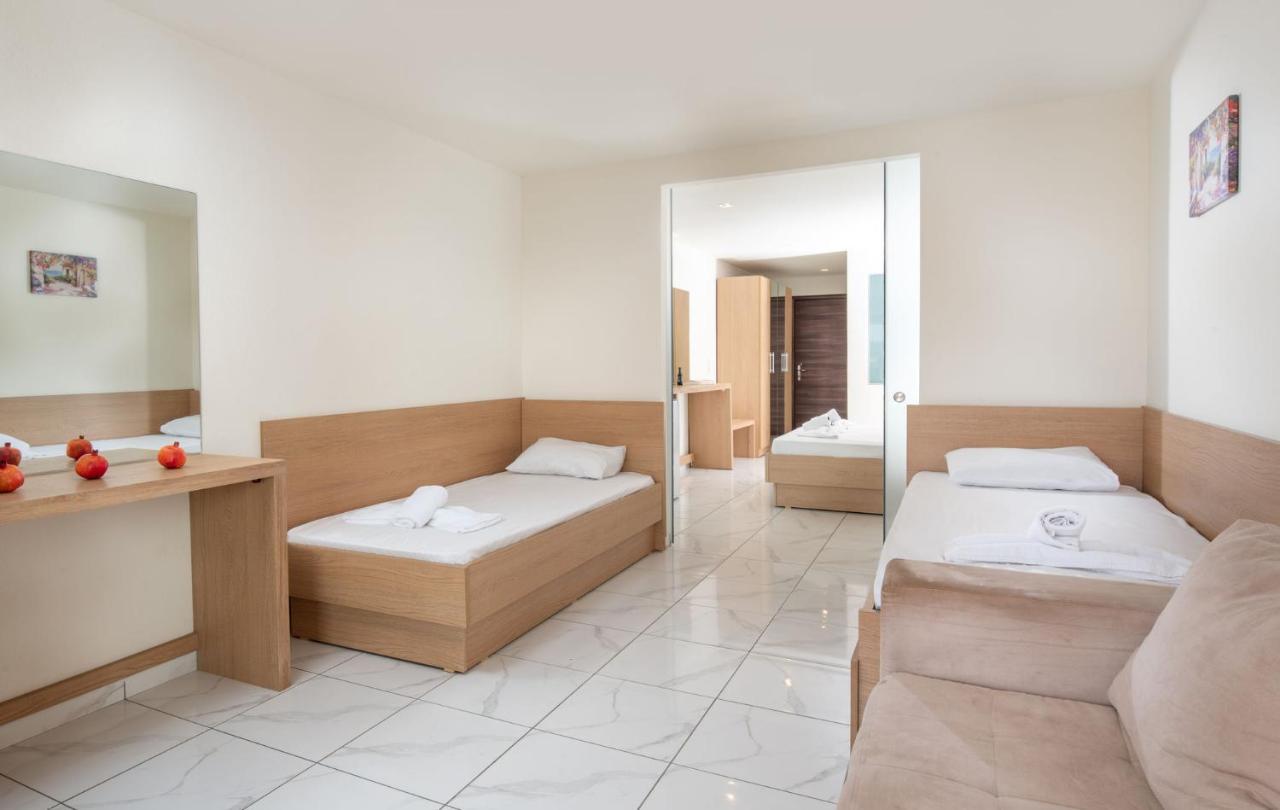 Toroni Blue Sea Hotel Ngoại thất bức ảnh