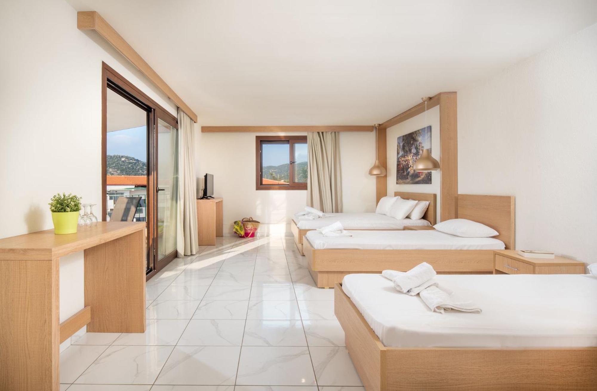 Toroni Blue Sea Hotel Ngoại thất bức ảnh