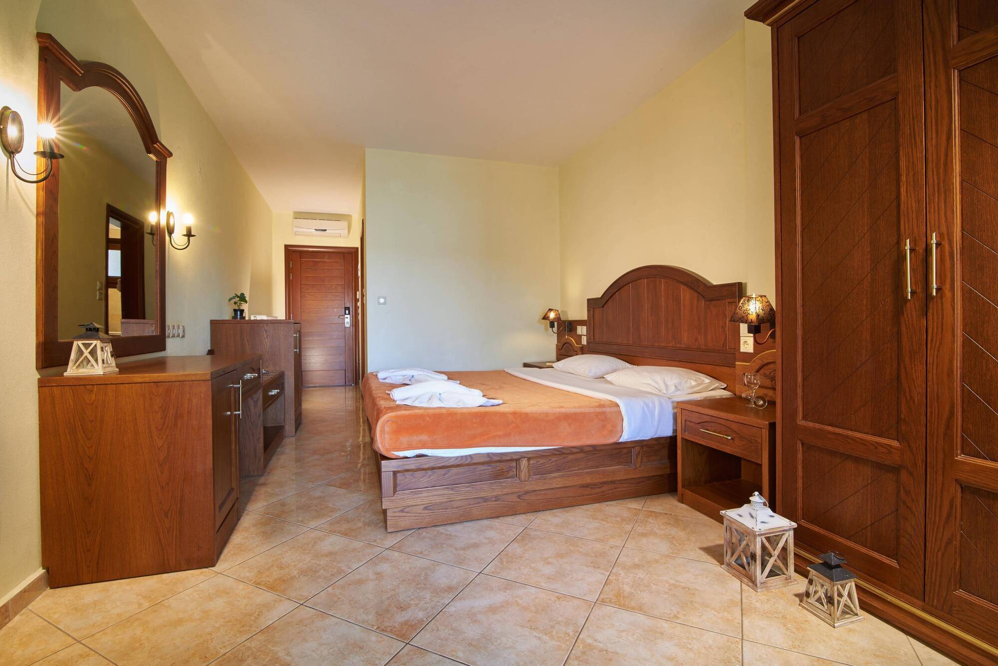 Toroni Blue Sea Hotel Ngoại thất bức ảnh