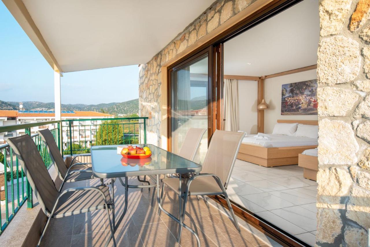 Toroni Blue Sea Hotel Ngoại thất bức ảnh